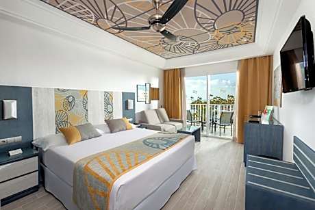 Triple Room with Balcony