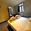 Brxxl 5 City Centre Hostel