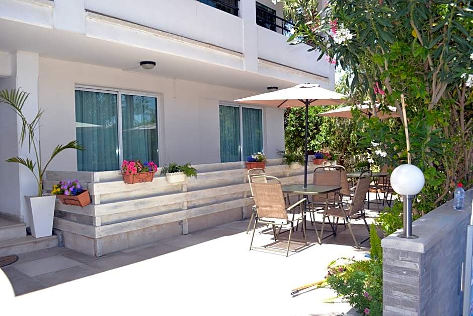 Marianna Hotel Apartments