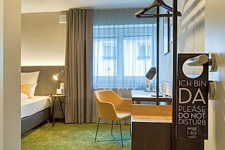 Comfort Room 1 Single Bed