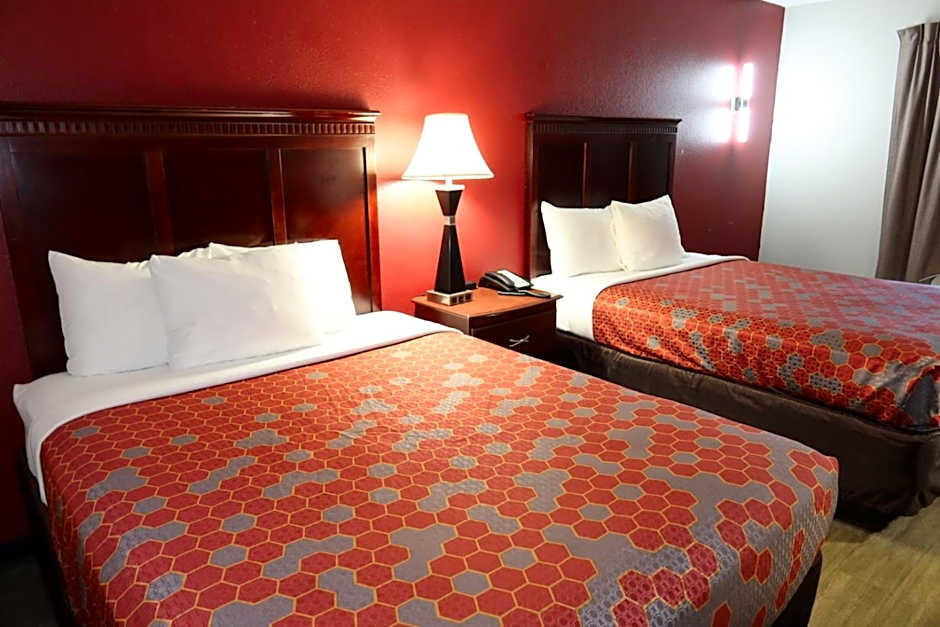 Econo Lodge Inn & Suites Evergreen