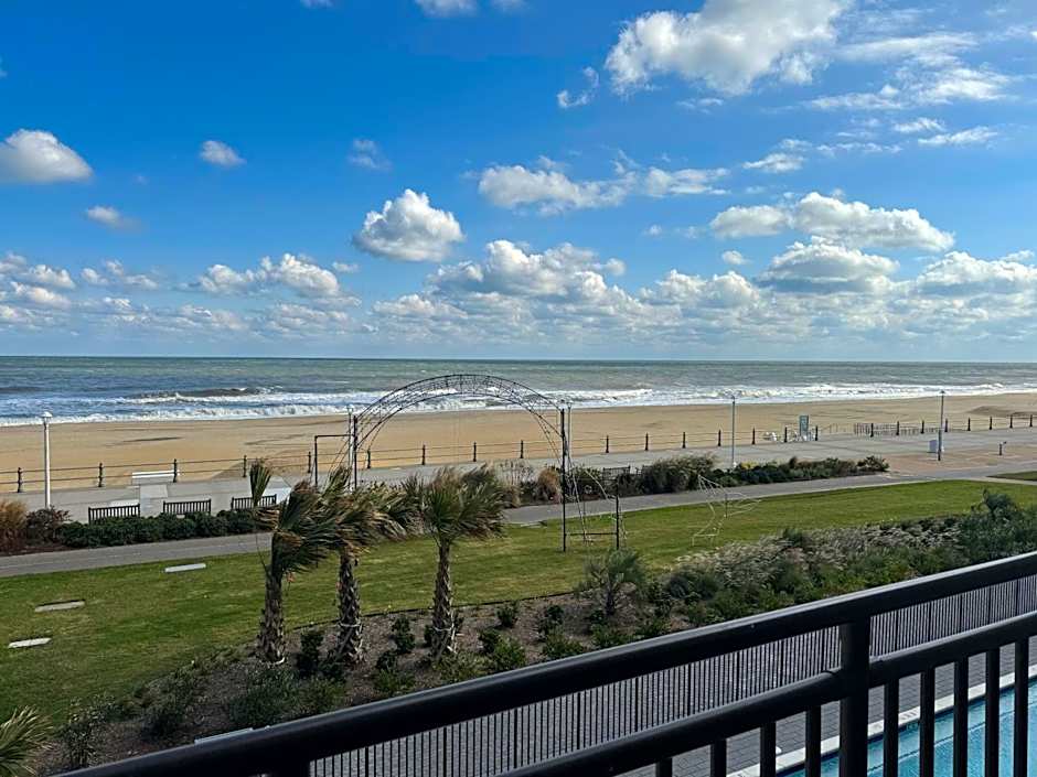 Moxy Virginia Beach Oceanfront