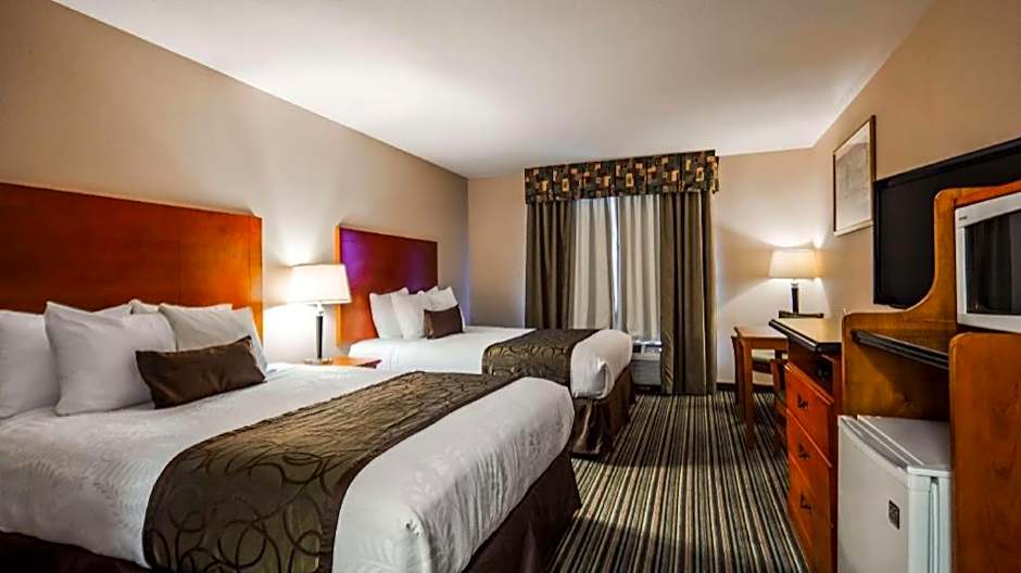 Best Western Plus Twin View Inn & Suites