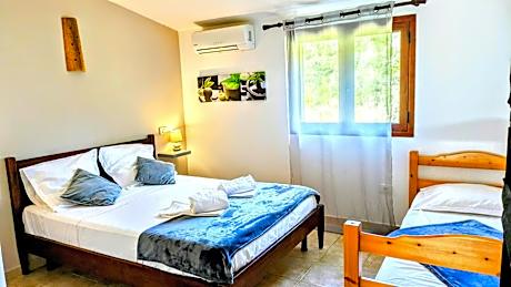 Triple Room with Private Bathroom