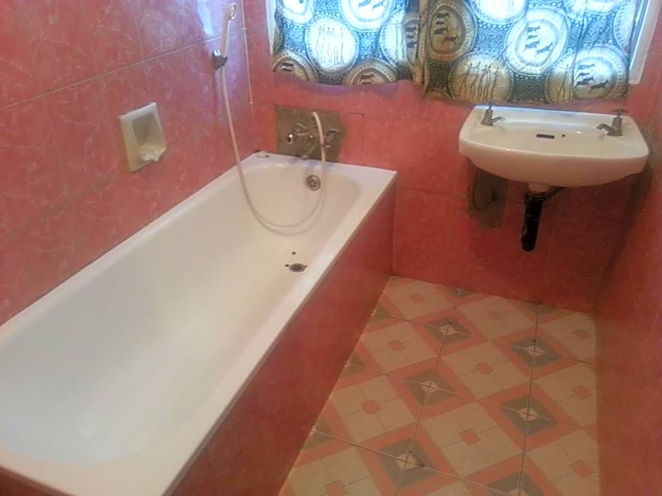 Flintstones Backpackers