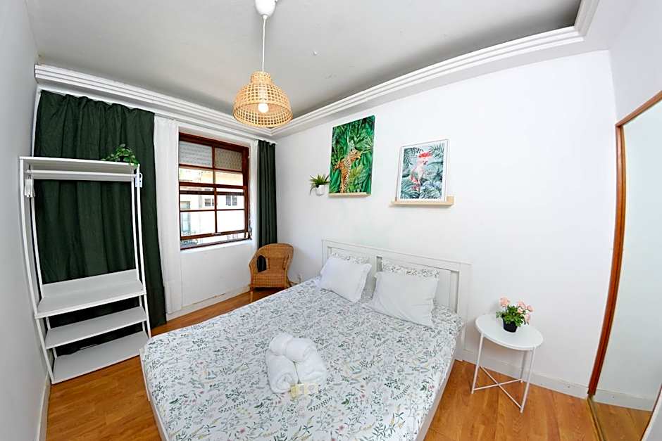 Travel & Live Nature