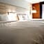 Holiday Inn Express Hotel & Suites Sedalia By IHG