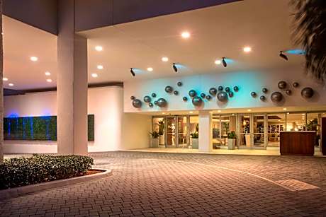 DoubleTree By Hilton Resort Hollywood Beach