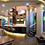 HS HOTSSON Hotel Silao