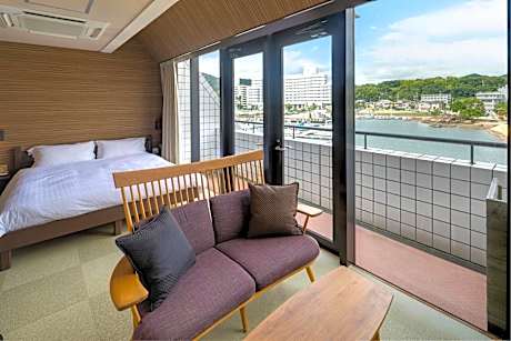 Double Room With Harbor View - Non-Smoking (3rd Floor)