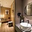 Roz Art Hotel (Ningbo Lianfeng Square Railway Station)