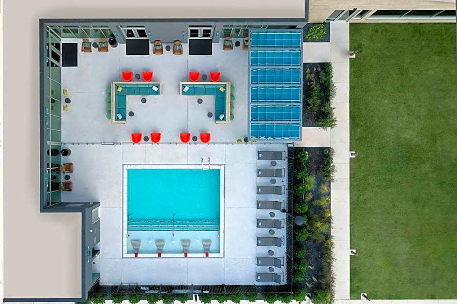 Aloft Dallas Arlington South