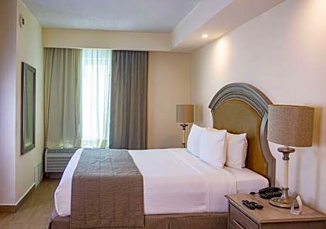 Junior Suite with King Bed and Kitchenette - Non Smoking