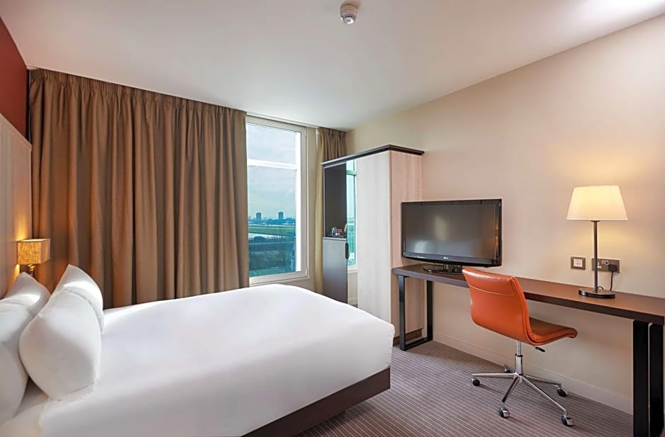 DoubleTree by Hilton Hotel London Excel