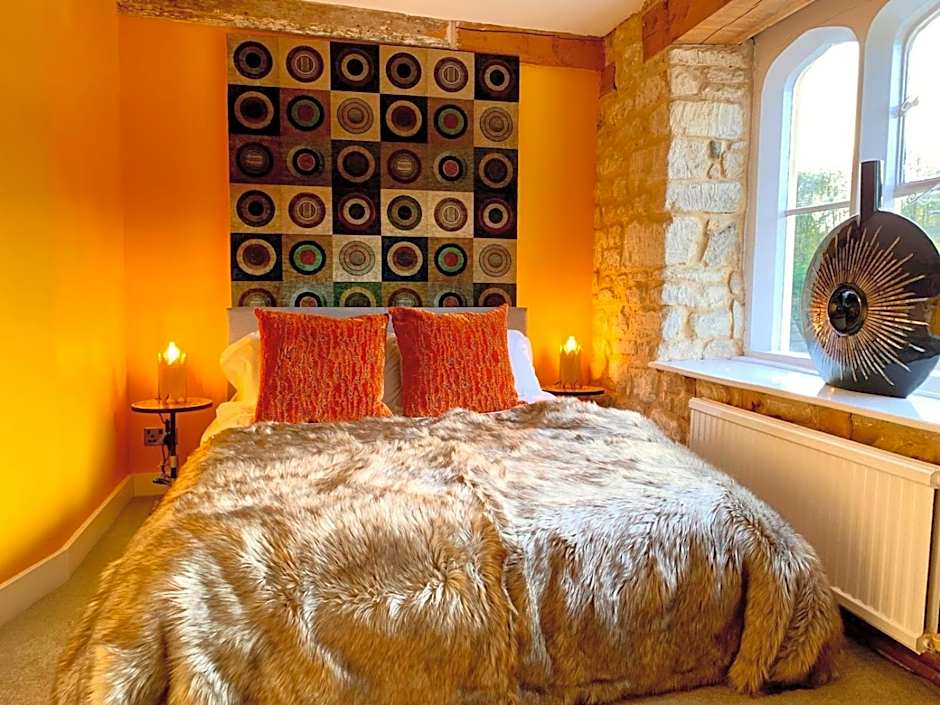 Old Fleece Apartments