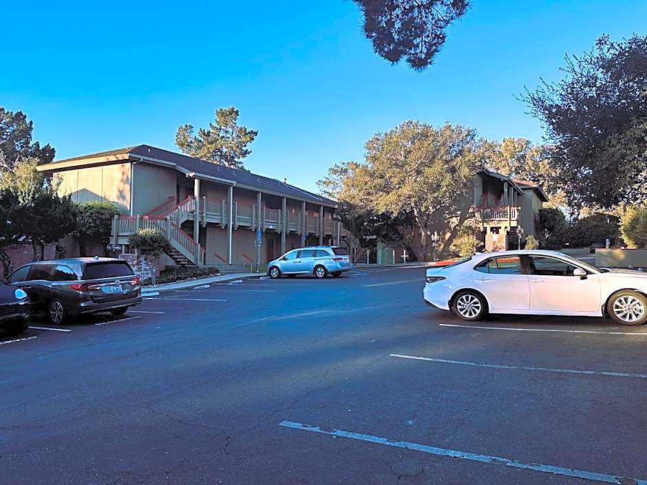 Comfort Inn Monterey Peninsula Airport