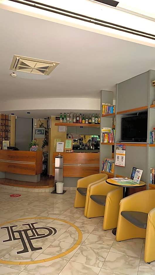 Hotel Poker