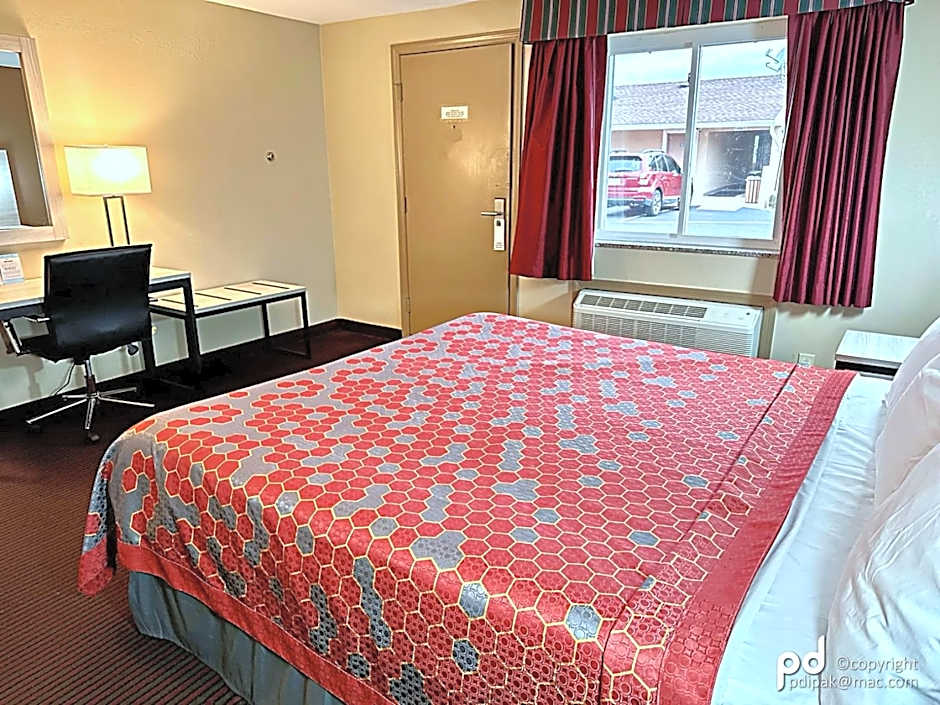 Travel Inn & Suites Flemington