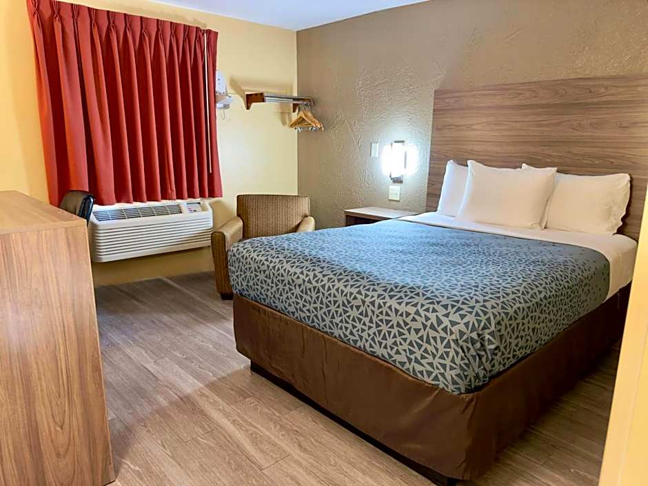 Econo Lodge Lansing - Leavenworth