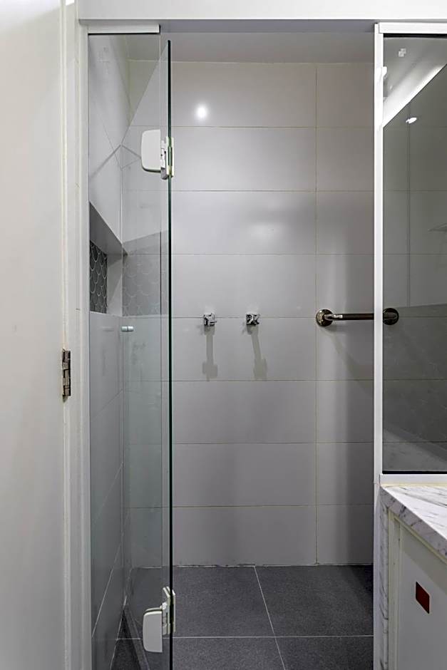 Maravilha no Leme - Até 4 pessoas - GRC701 Z5