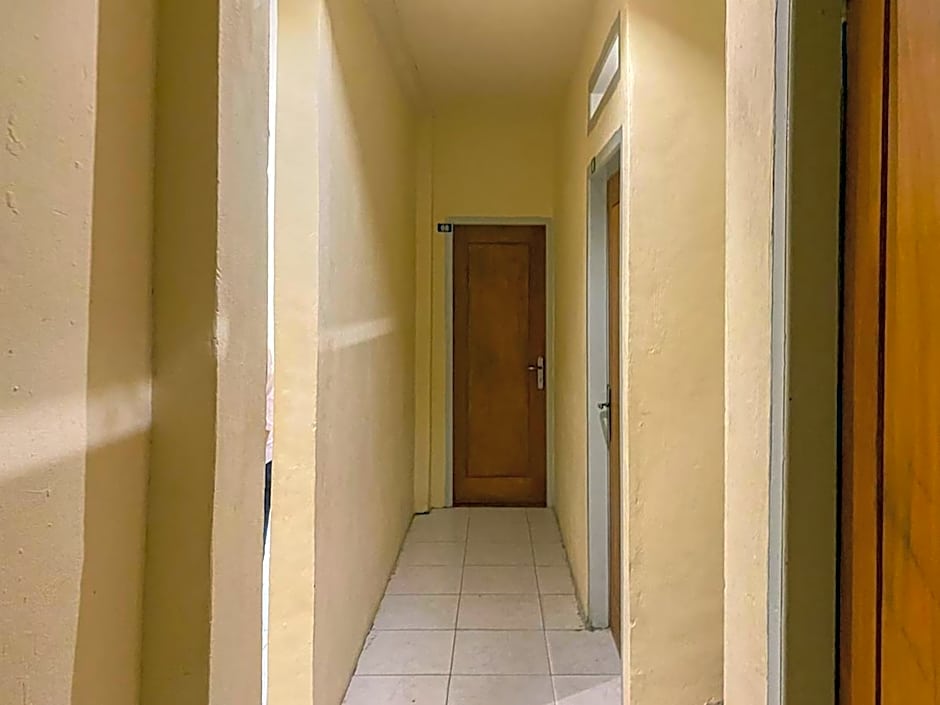 Urbanview Hotel ME Jayapura