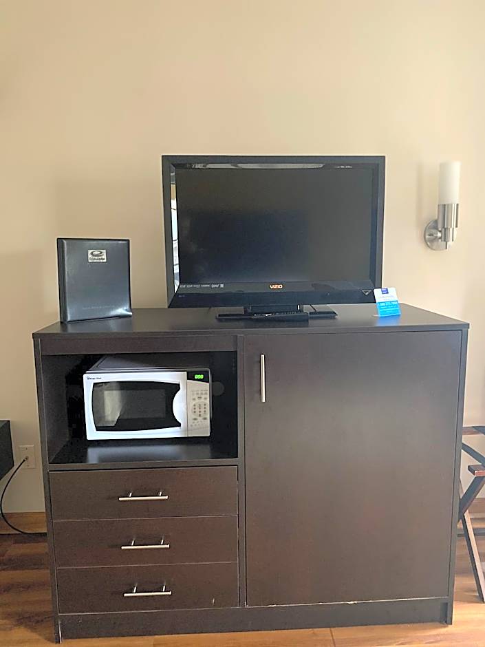 Econo Lodge At The Falls North