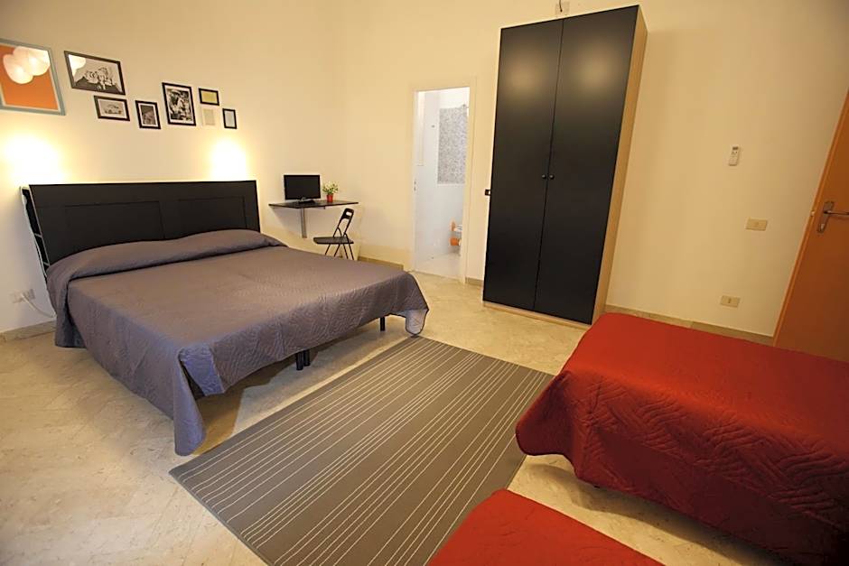 Foto 1 de 4 de Quadruple Room with Private Bathroom