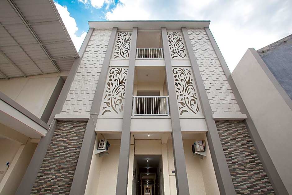 Super OYO 3350 Cozy Residence Syariah