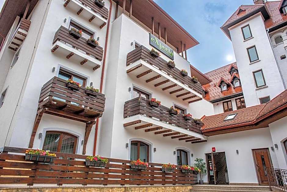 Expecto Apartments