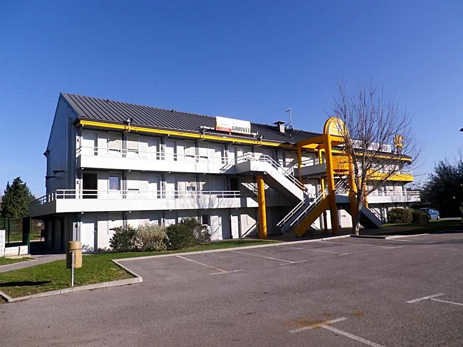 Premiere Classe Avignon Parc Des Expositions