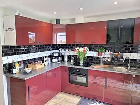 Deluxe One-Bedroom Apartment with Garden View