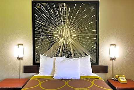 1 Queen Bed Non-Smoking