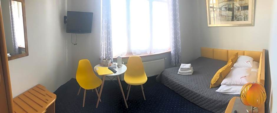 Hotel Bella