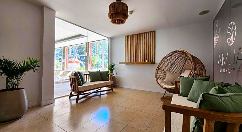 Howard Johnson Funes