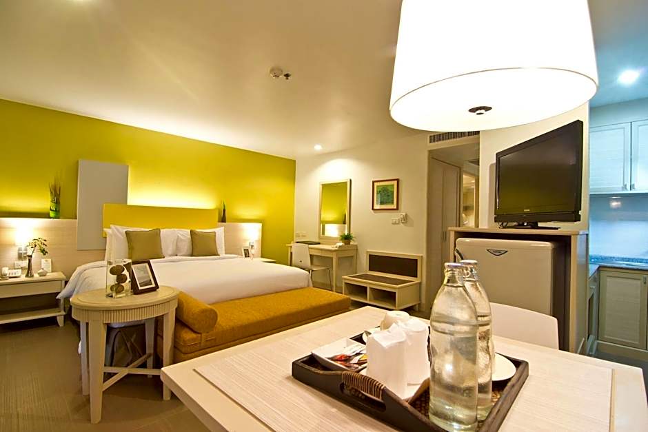 Sunshine Vista Hotel