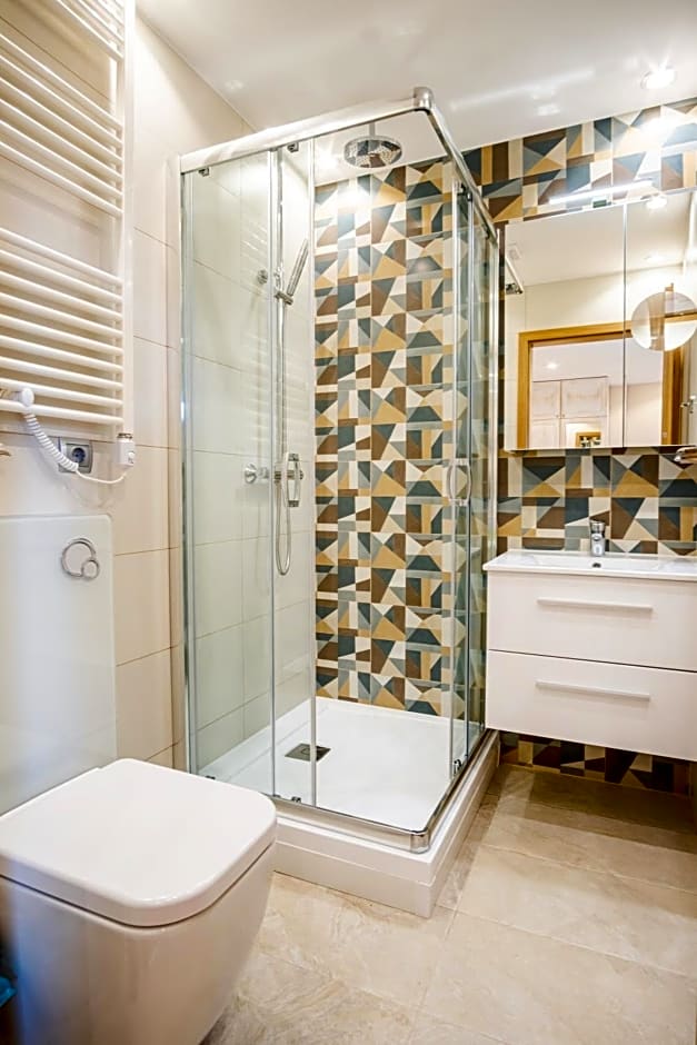 Kiss-Henézi Guest House