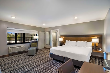 King Suite with Fireplace