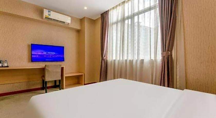 Kaiping Sanbu Junying Hotel