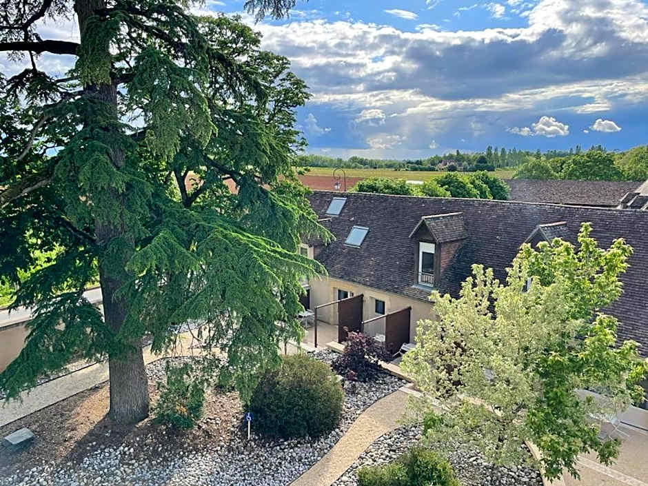 Hôtel & Restaurant - Le Manoir des Cèdres - piscine extérieure et climatisation