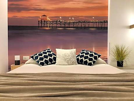 Deluxe Double Room with Balcony and Beach Access