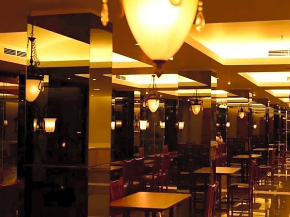 Emilia Hotel By Amazing - Palembang