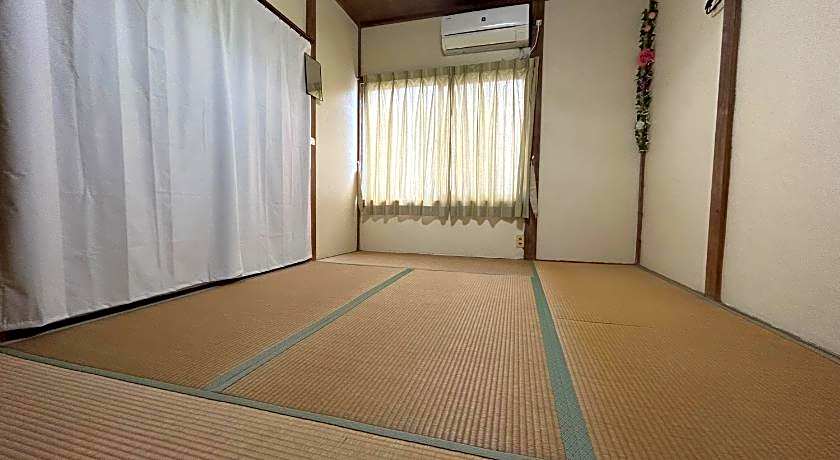 Tentsuku Guesthouse