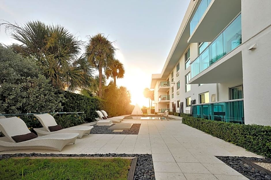 Beach Haus Bal Harbour