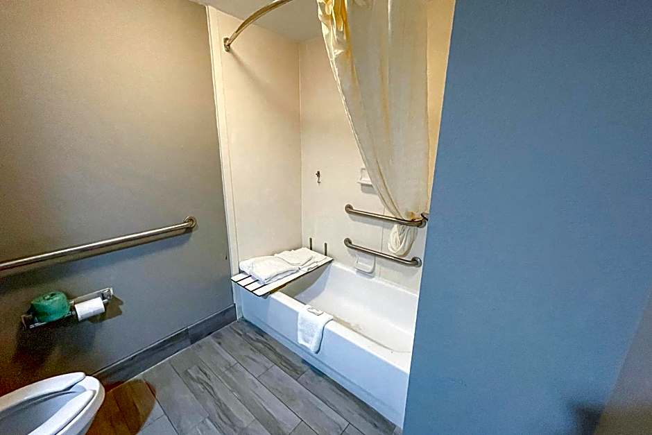OYO Townhouse Jackson - Ridgeland