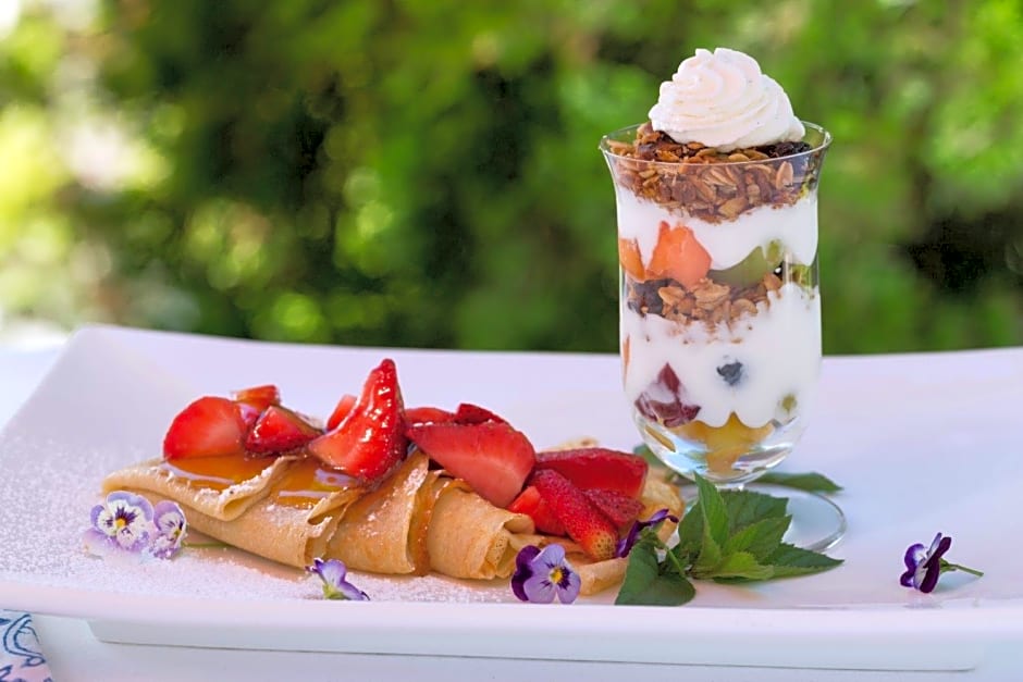 L'Auberge Provencale Inn & Restaurant