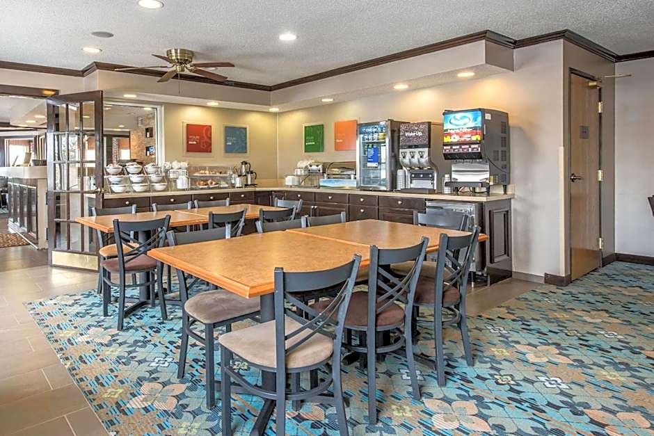 Comfort Inn Weirton - Steubenville