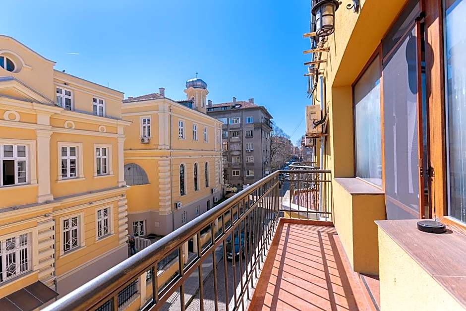 СТАИ ЗА ГОСТИ ХАН КРУМ