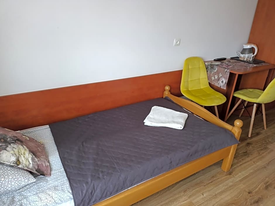 Pokoje Gościnne u MARCINA- sala zabaw, basen, melex, rowery, grill, mini dmuchaniec