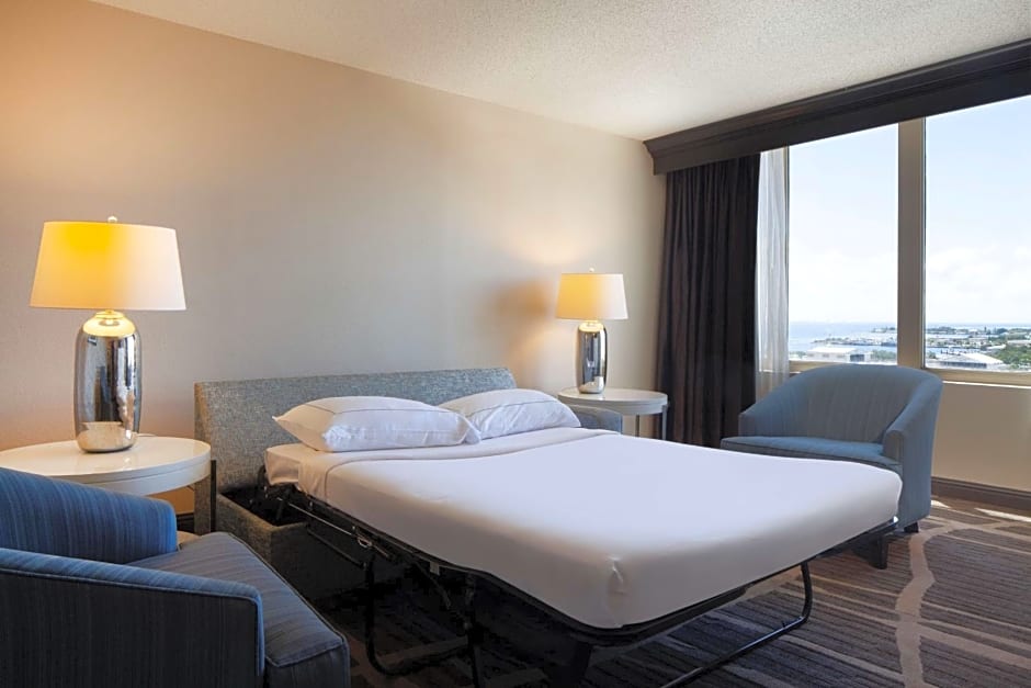 Hilton St. Petersburg Bayfront