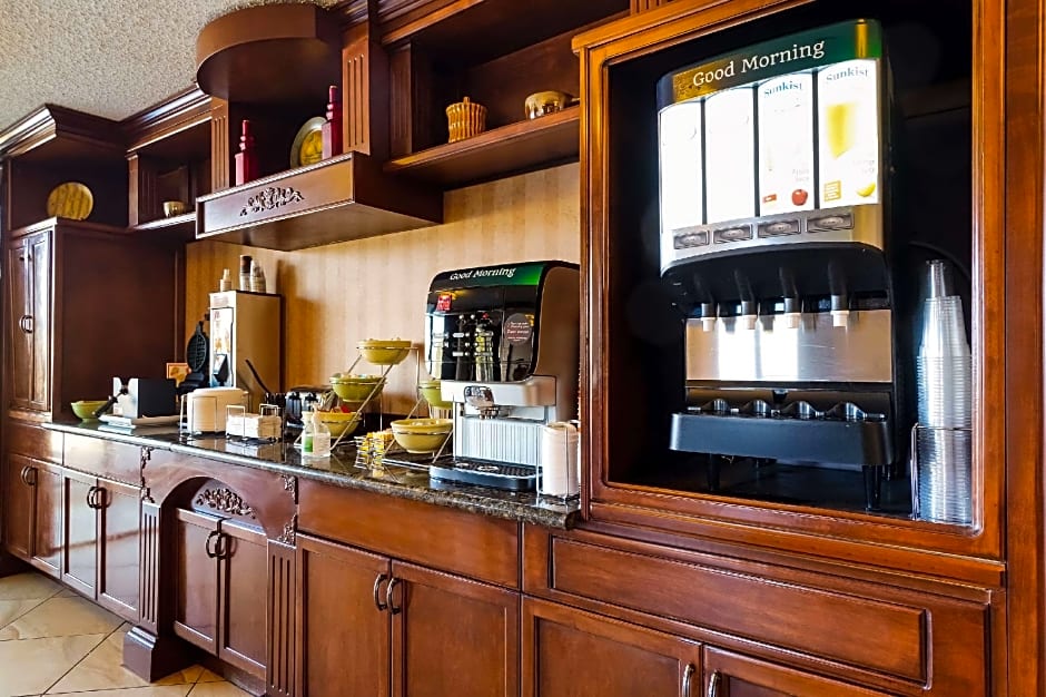 Quality Inn & Suites West Helena